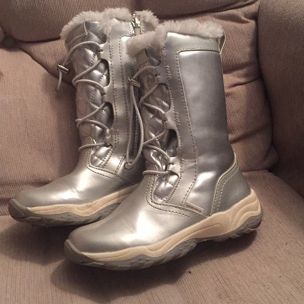 Girl Size 13 Khombu Snow Boots from Kohl’s